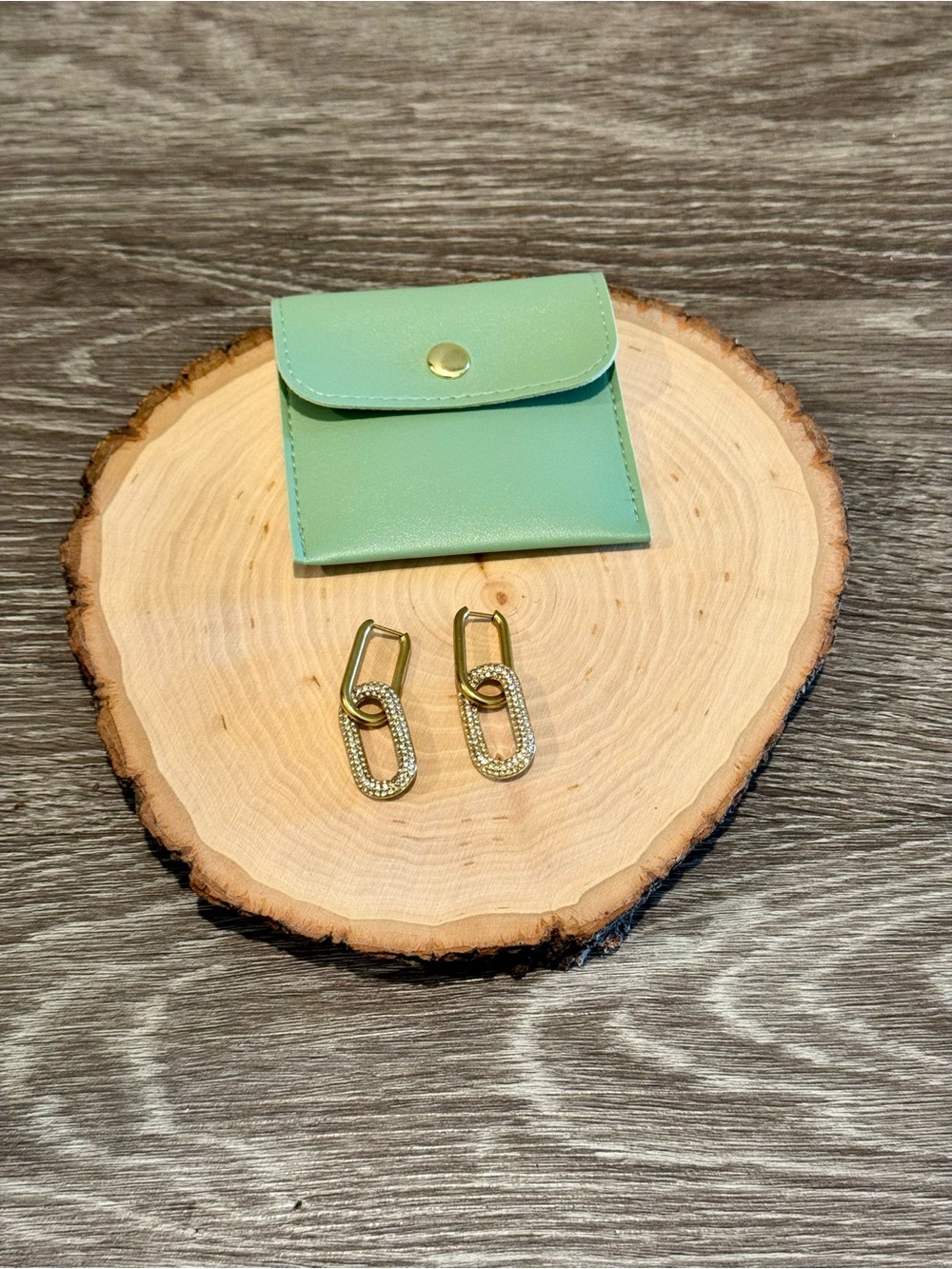 Chic oval hoop earrings fine gold-plated stainless steel with oval pendant